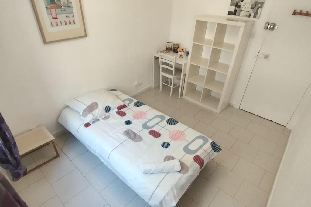 Private Room In Shared Apartment In The Center Of Ніцца Екстер'єр фото